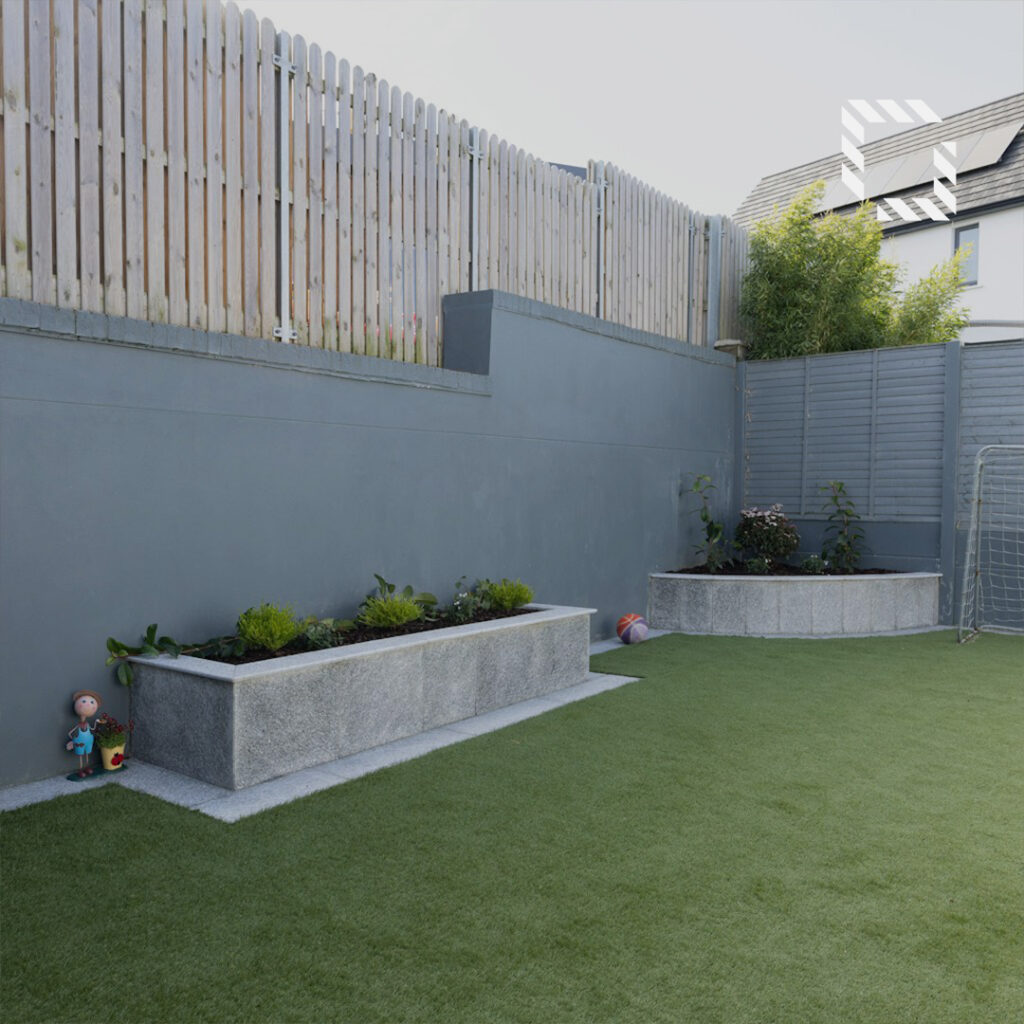 7 Artificial Grass Ideas for Small Backyards