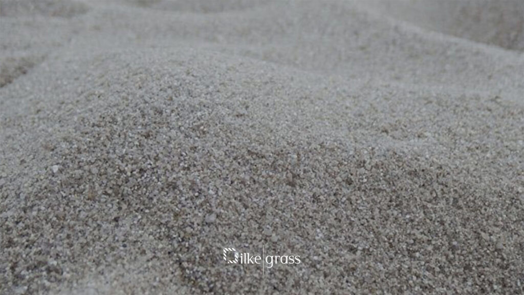 silica sand